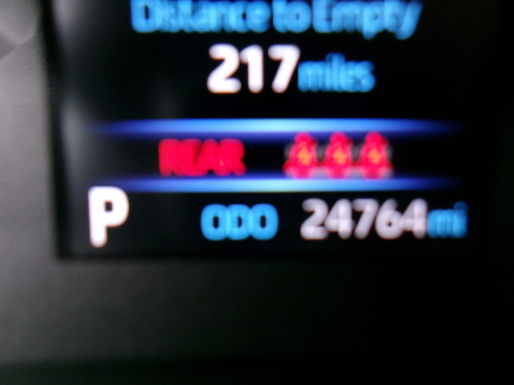 
								TOYOTA COROLLA HYBRID LE full									