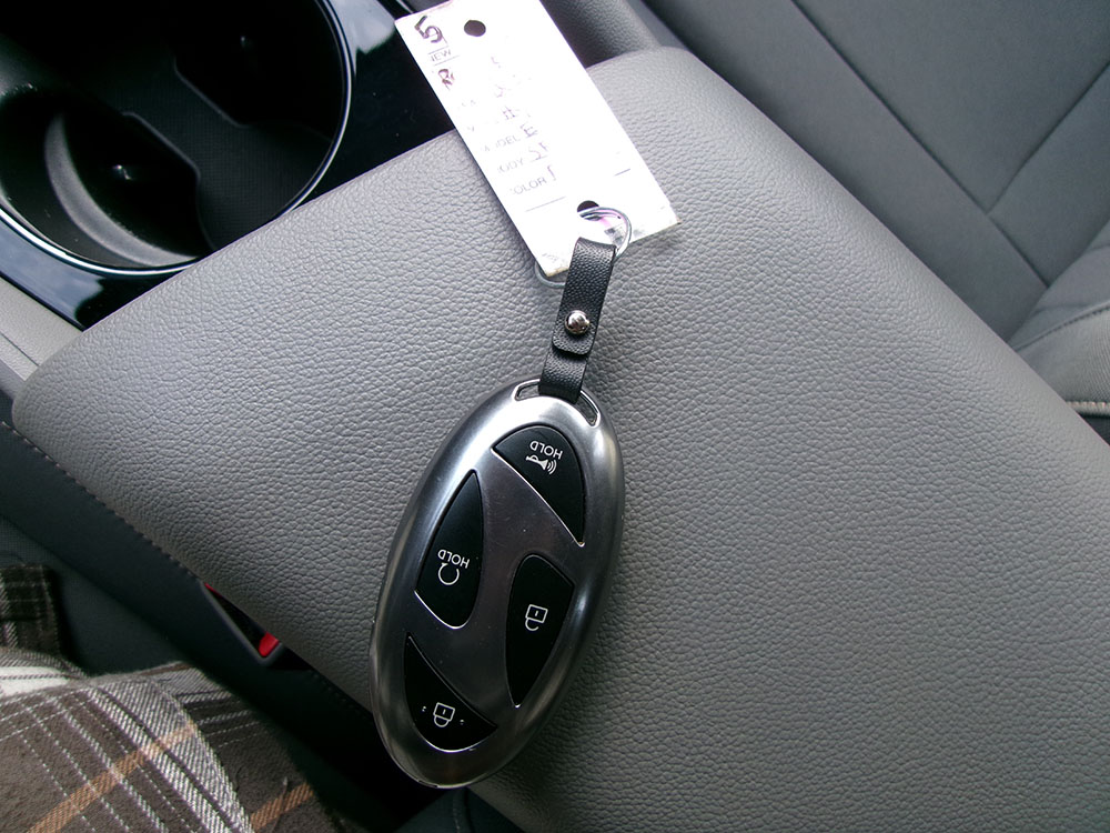 
								HYUNDAI ELANTRA SEL full									