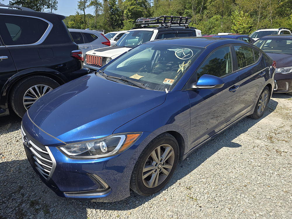 
								HYUNDAI ELANTRA VALUE full									