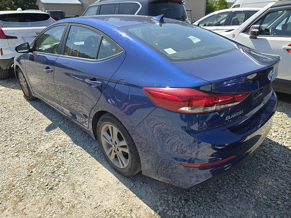 
								HYUNDAI ELANTRA VALUE full									