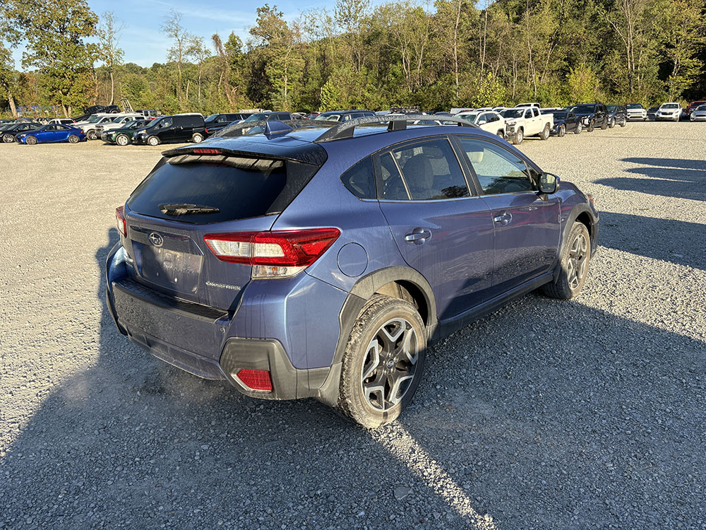 
								SUBARU CROSSTREK LIMITED full									