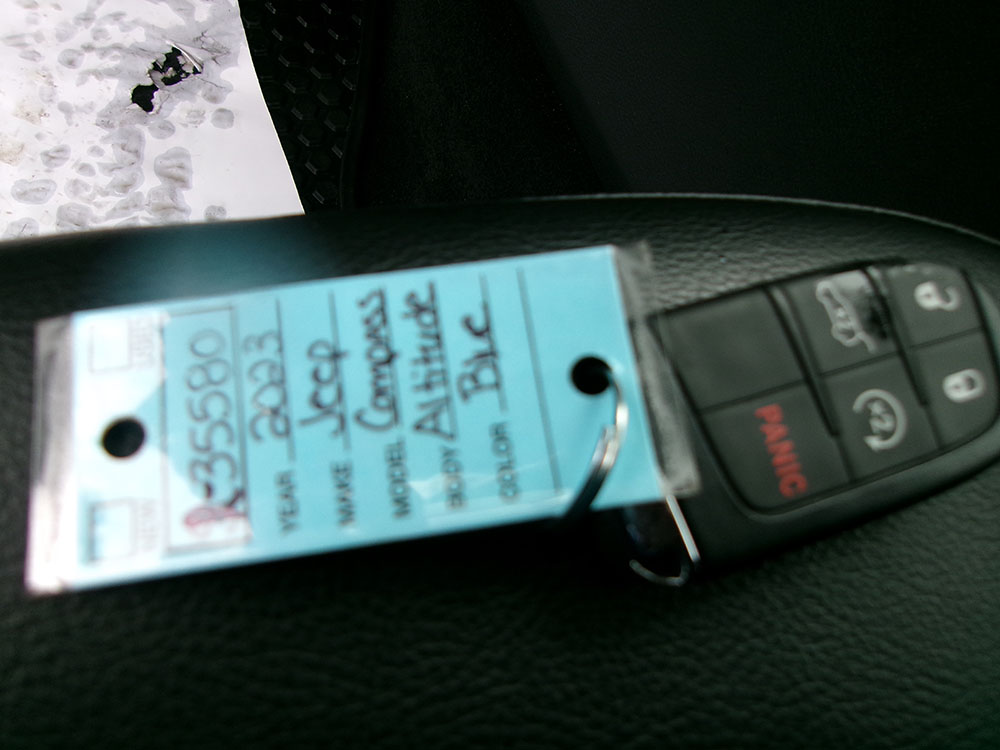 
								JEEP COMPASS LATITUDE full									