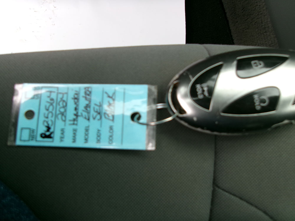 
								HYUNDAI ELANTRA SEL full									