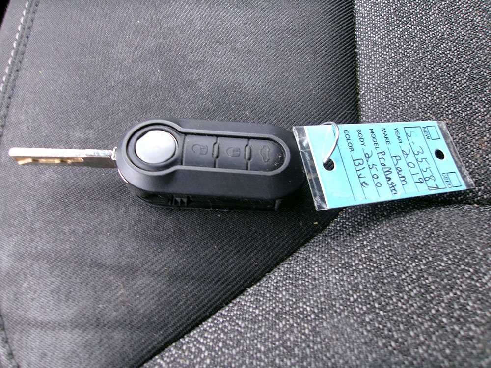 
								RAM PROMASTER 2500 HIGH TOP full									