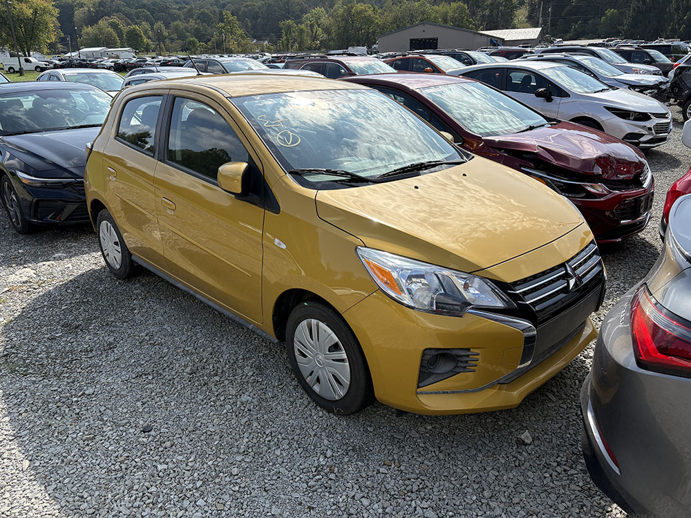 
								MITSUBISHI MIRAGE ES full									