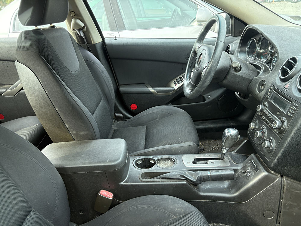 
								PONTIAC G6 GT full									