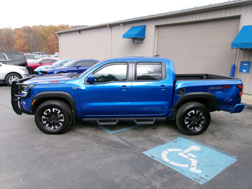 2024 Nissan Frontier PRO-4X's photo