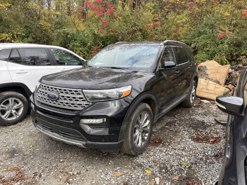 2022 Ford Explorer Limited's photo