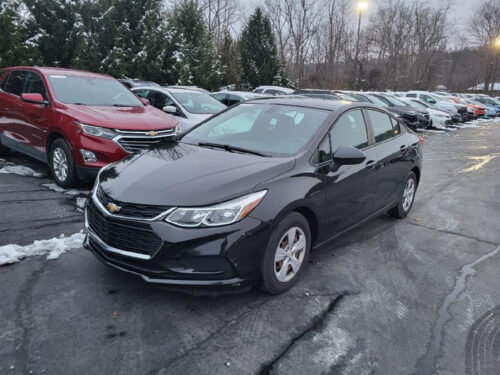 2017 Chevrolet Cruze LS's photo