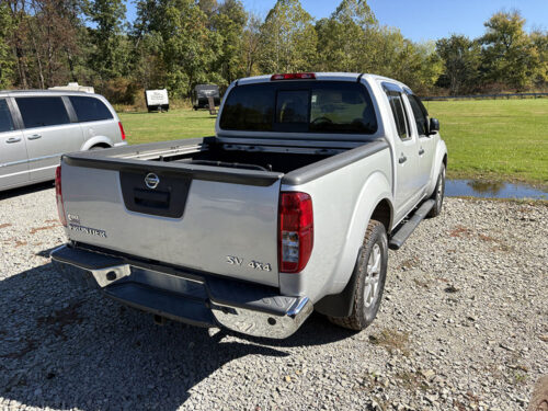 NISSAN FRONTIER SV CREW CAB