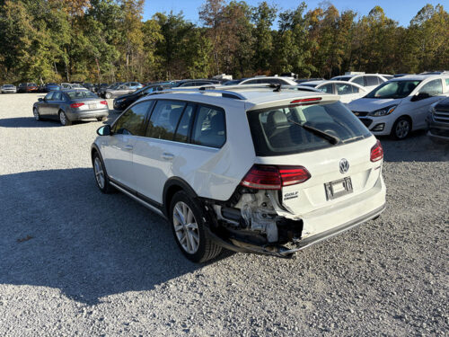 VOLKSWAGEN GOLF ALLTRACK
