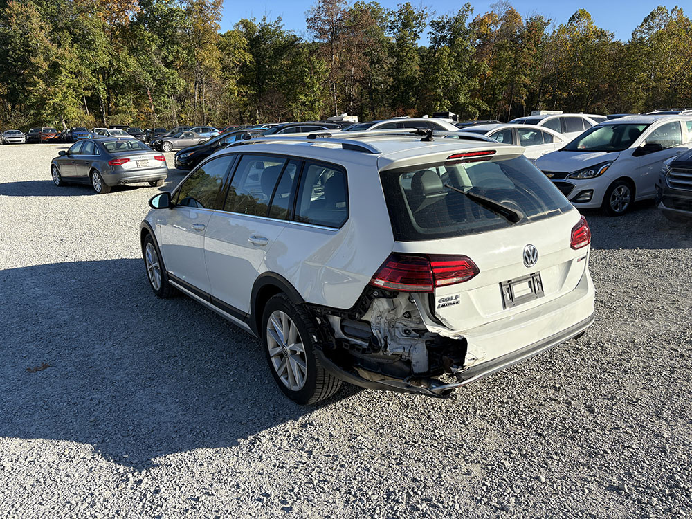 VOLKSWAGEN GOLF ALLTRACK