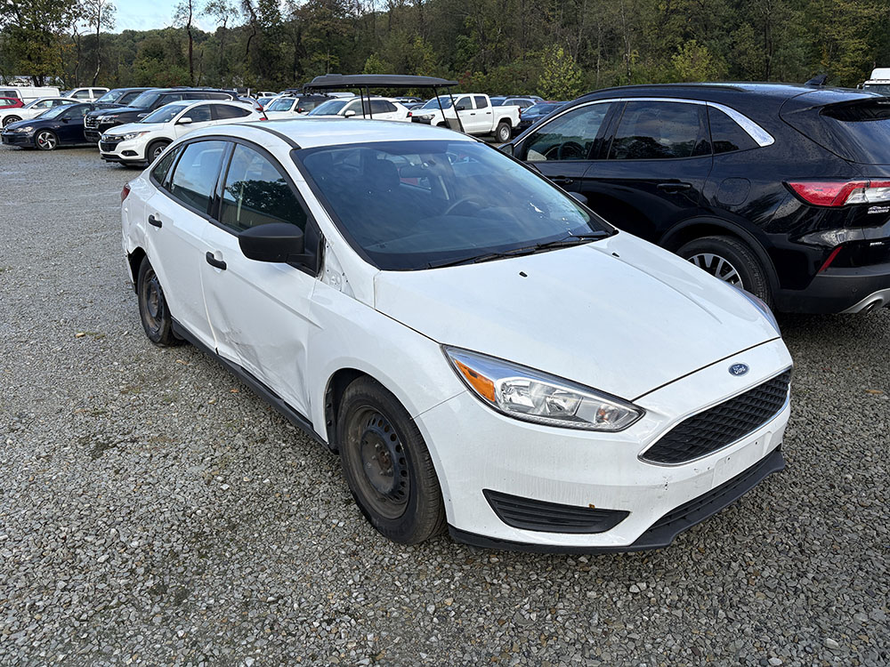 
								FORD FOCUS S full									