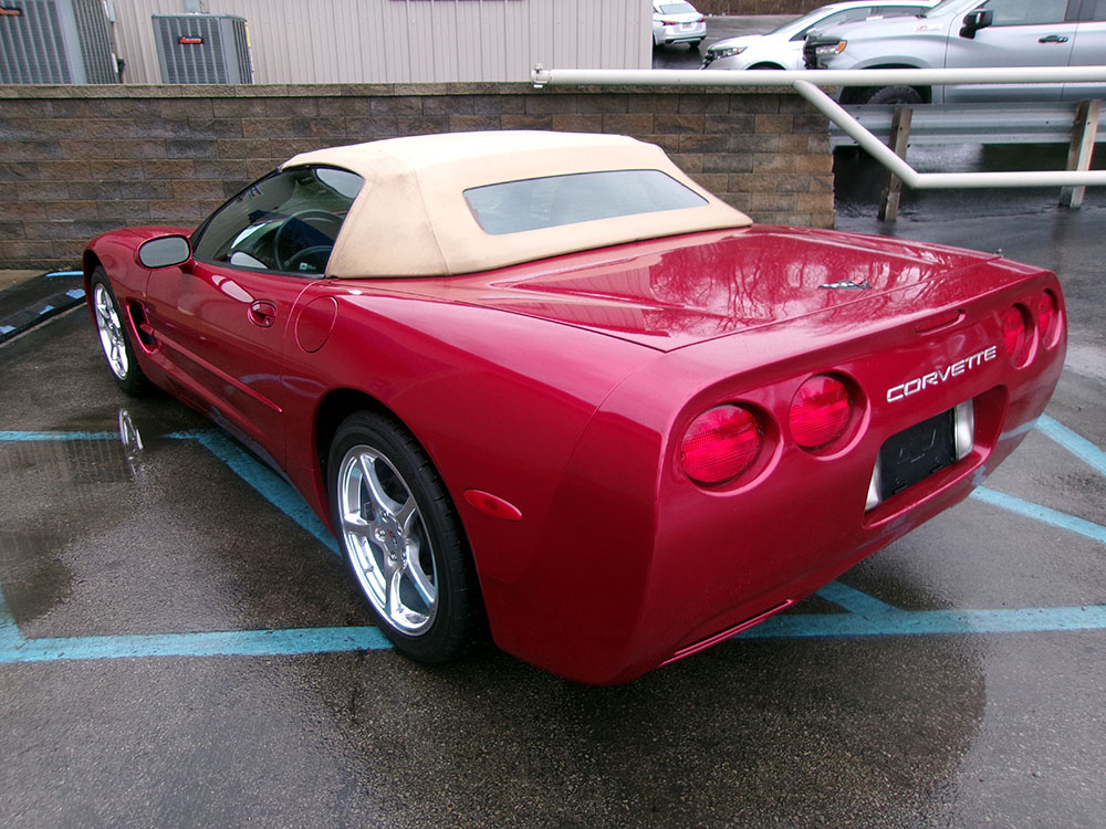 
								CHEVROLET CORVETTE full									