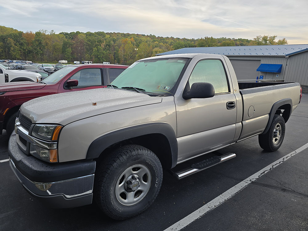 
								CHEVROLET SILVERADO 1500 REG CAB 8′ BED full									