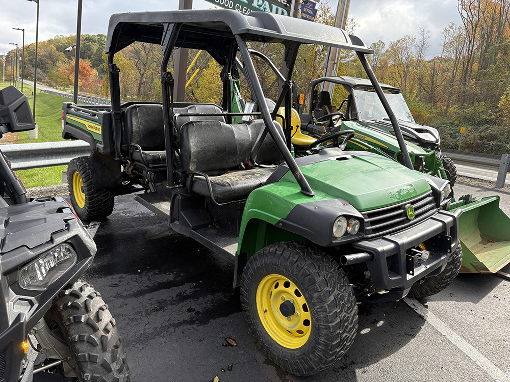 
								JOHN DEERE GATOR XUV855M S4 full									