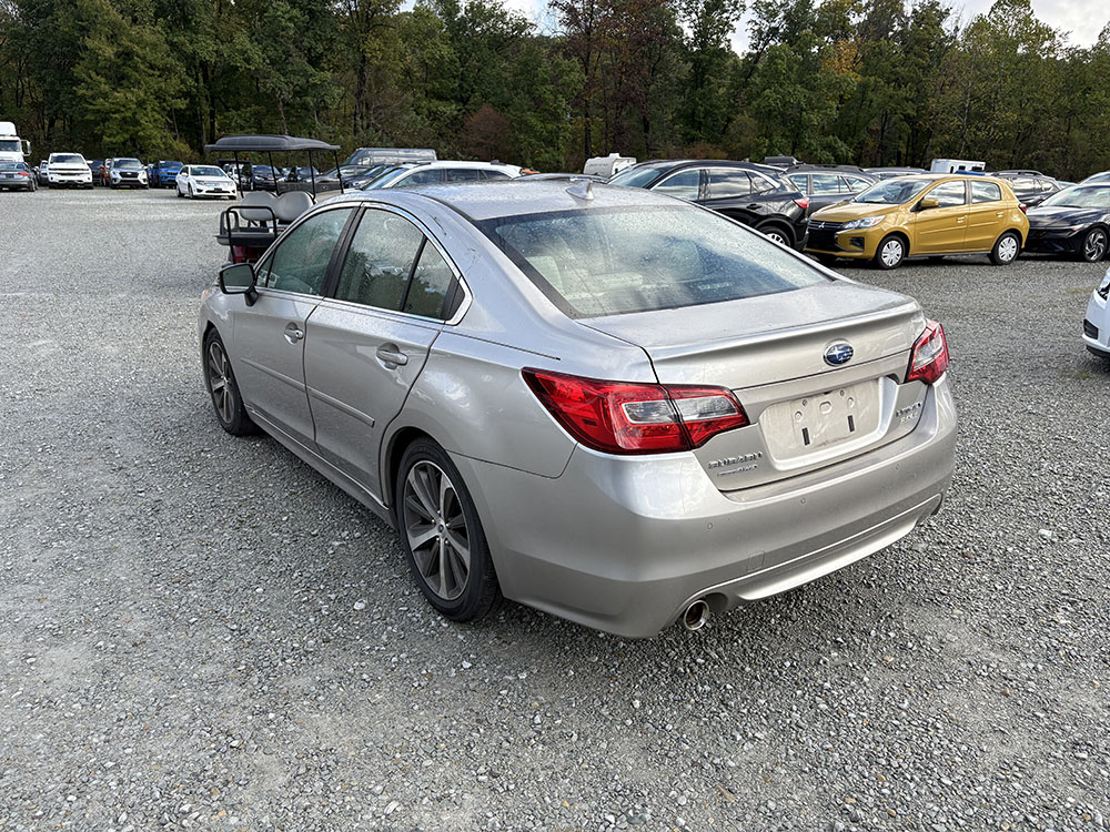 
								SUBARU LEGACY LIMITED full									