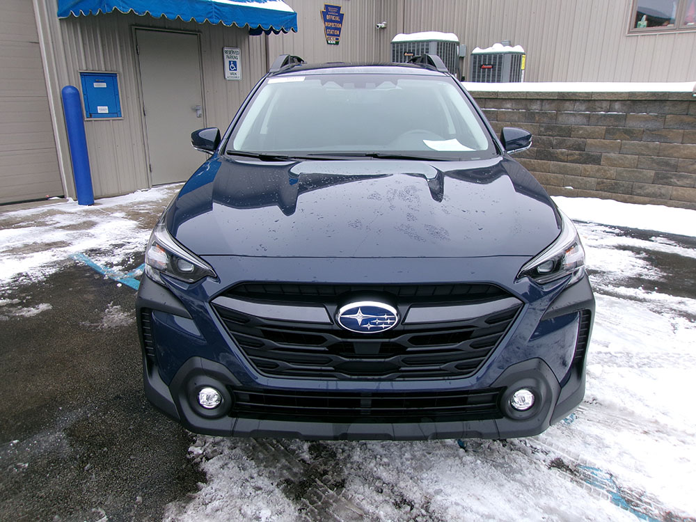 
								SUBARU OUTBACK PREMIUM full									