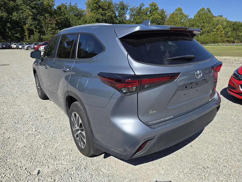 
								TOYOTA HIGHLANDER XLE full									