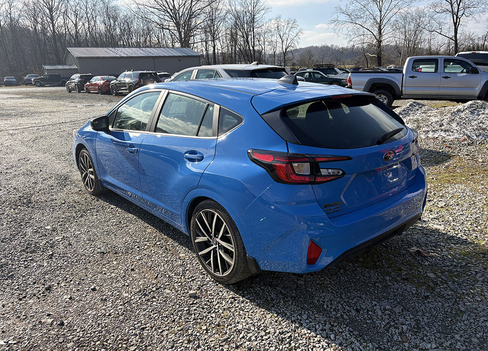 
								SUBARU IMPREZA SPORT full									