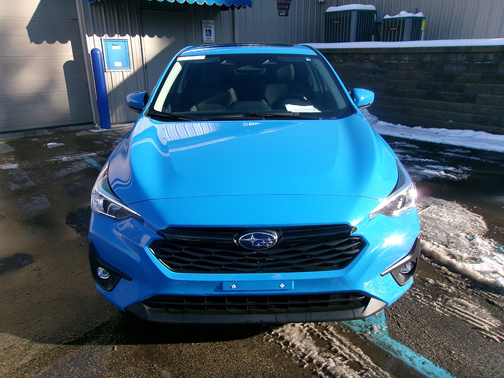 
								SUBARU IMPREZA SPORT full									