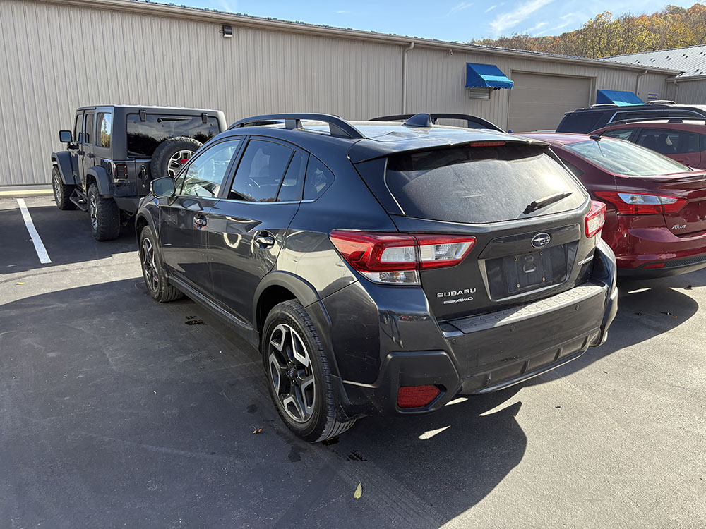 
								SUBARU CROSSTREK LIMITED full									
