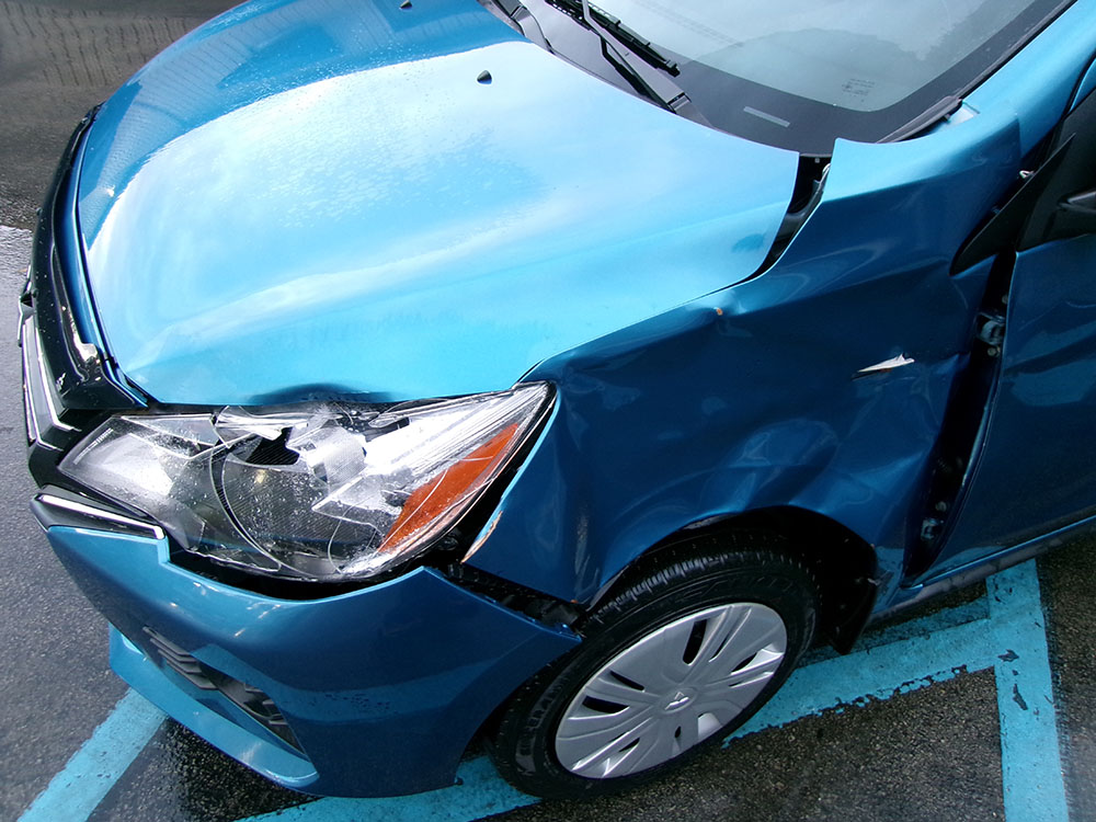 
								MITSUBISHI MIRAGE G4 ES full									