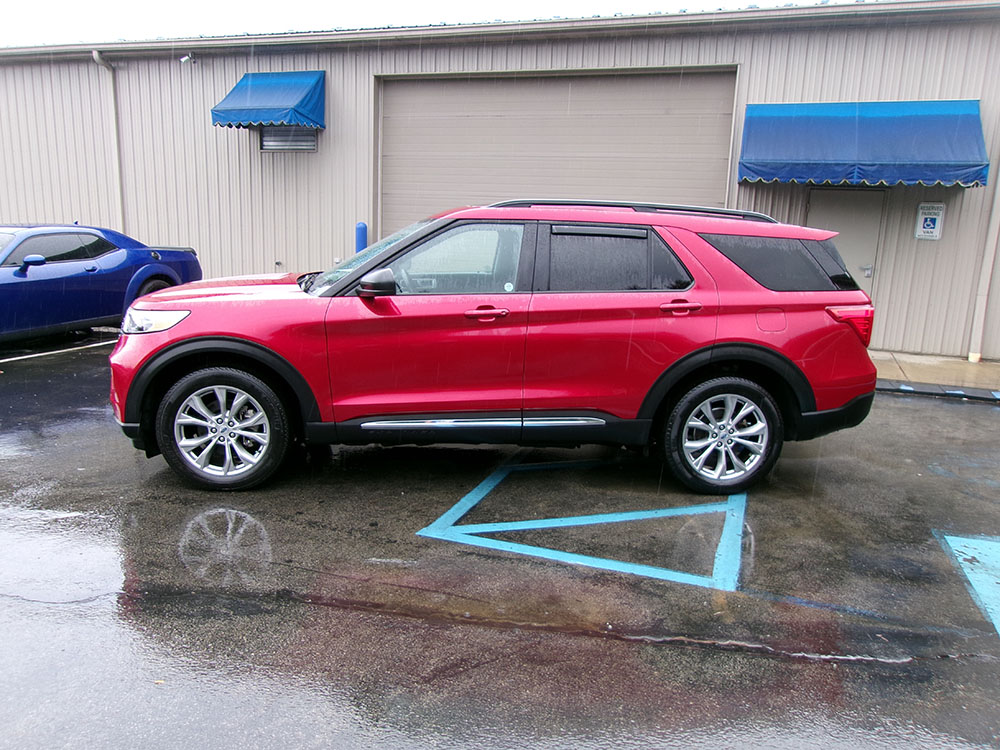 
								FORD EXPLORER XLT full									