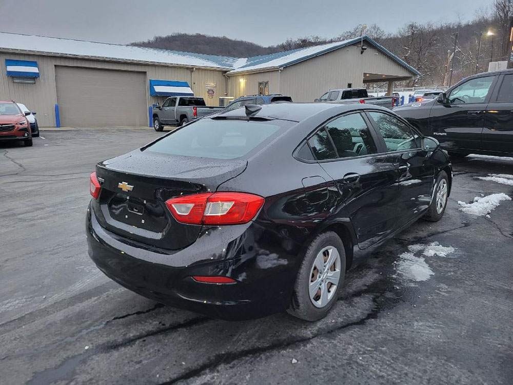 
								CHEVROLET CRUZE LS full									