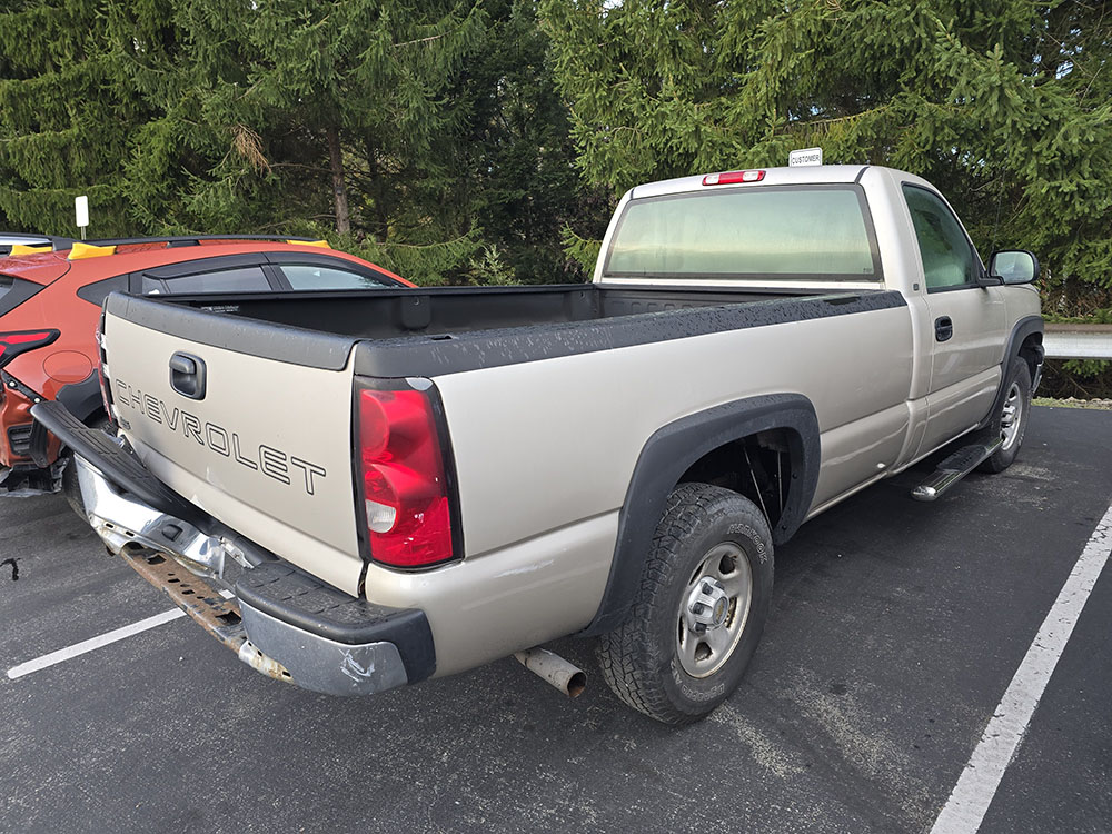 
								CHEVROLET SILVERADO 1500 REG CAB 8′ BED full									