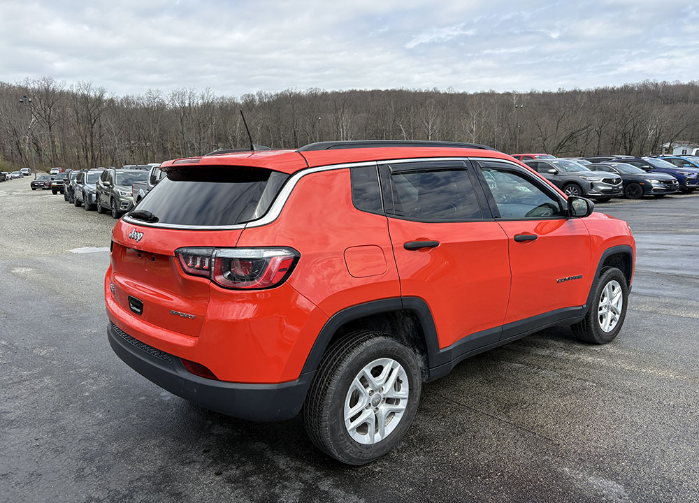 
								JEEP COMPASS SPORT full									