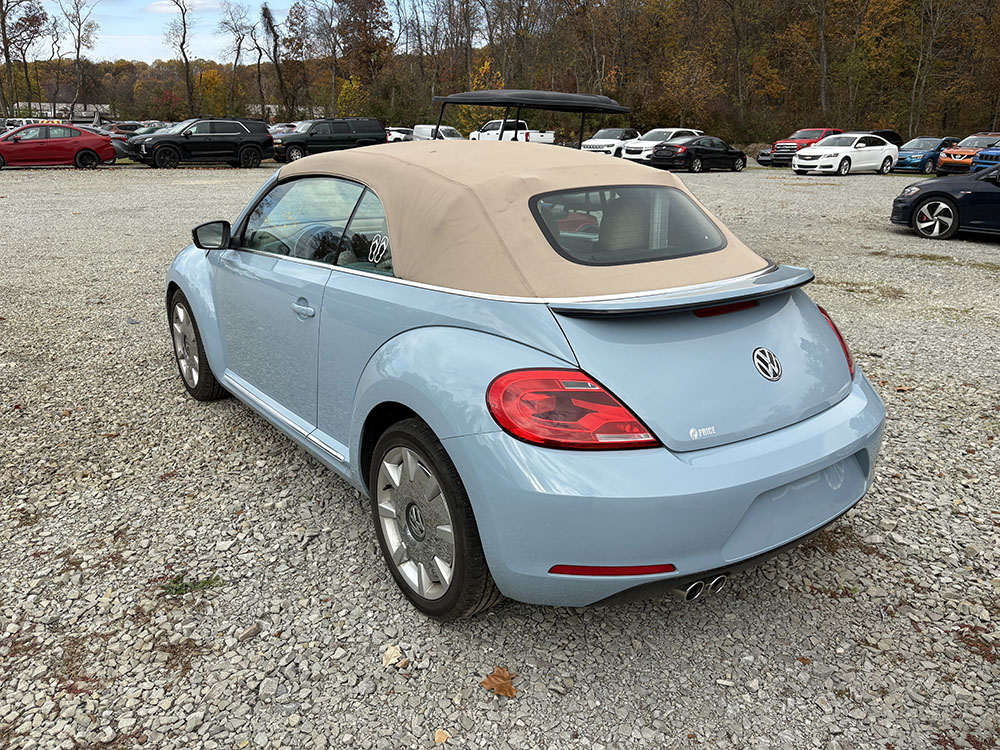 
								VOLKSWAGEN BEETLE full									