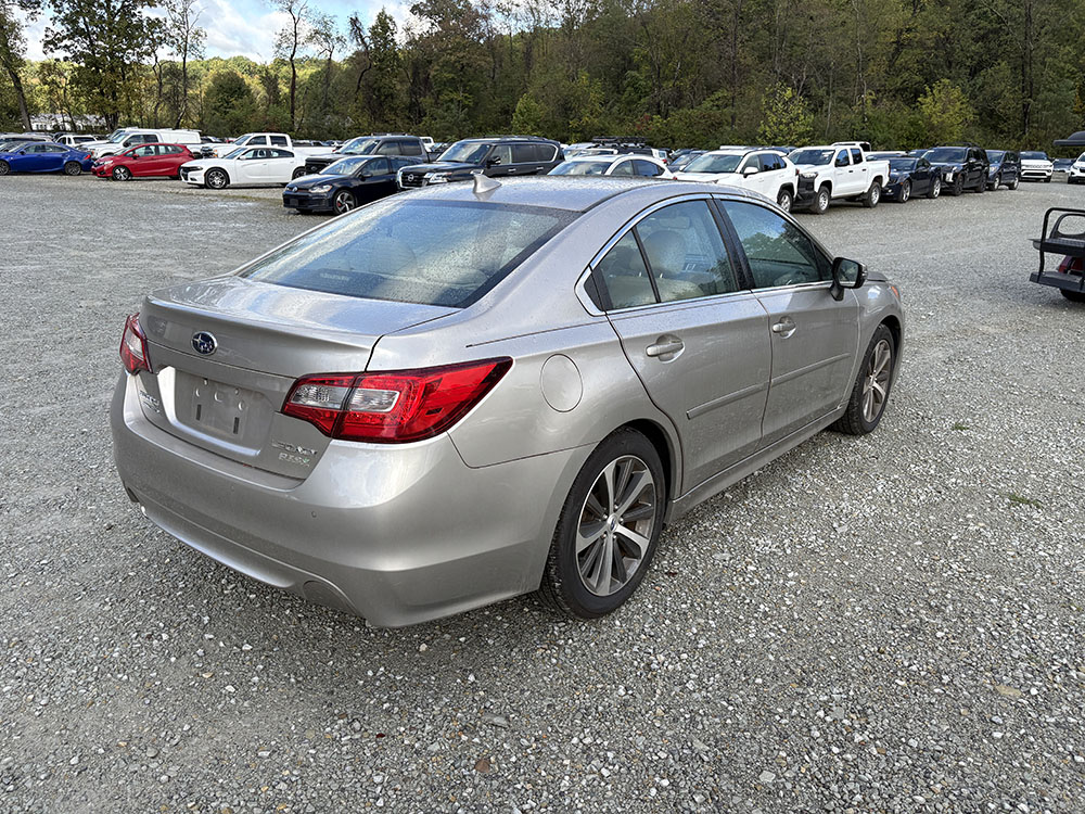
								SUBARU LEGACY LIMITED full									