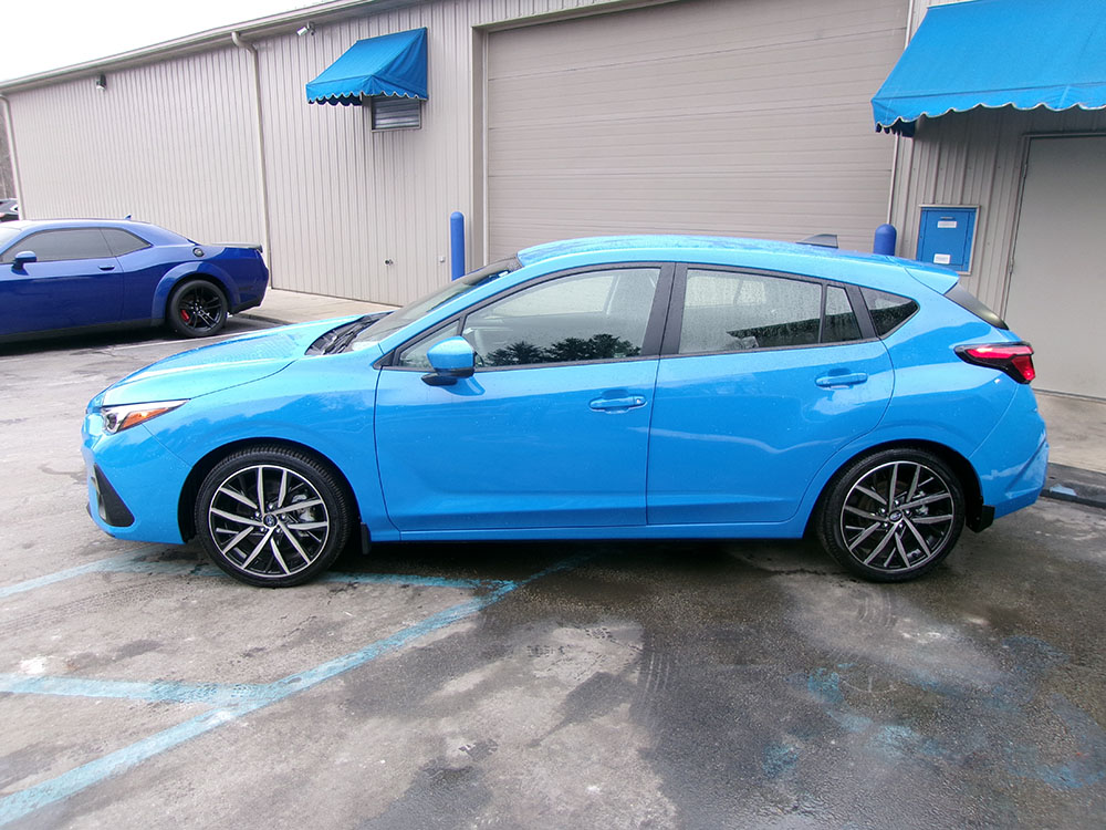 
								SUBARU IMPREZA SPORT full									