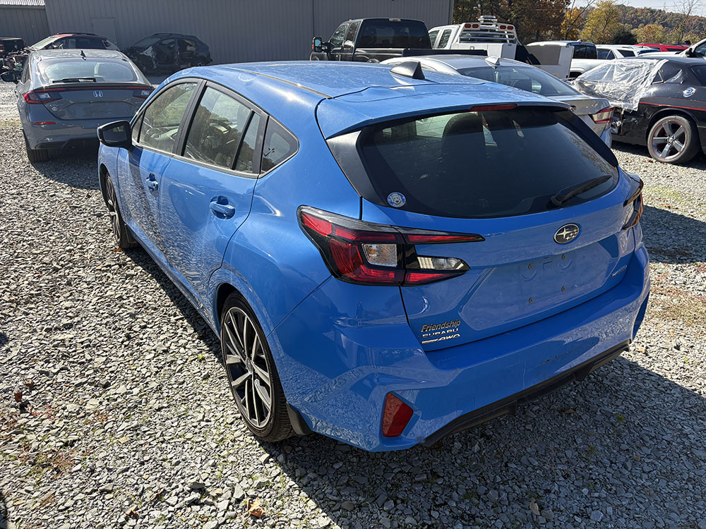 
								SUBARU IMPREZA SPORT full									