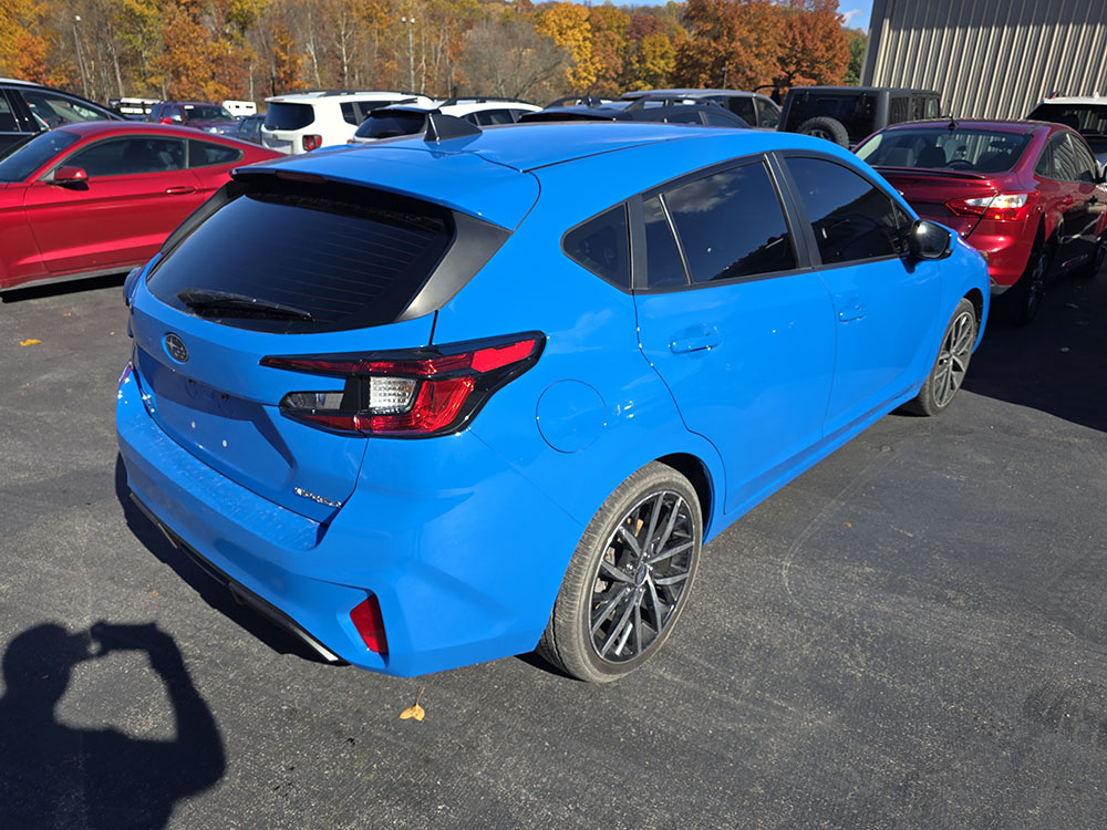 
								SUBARU IMPREZA SPORT full									