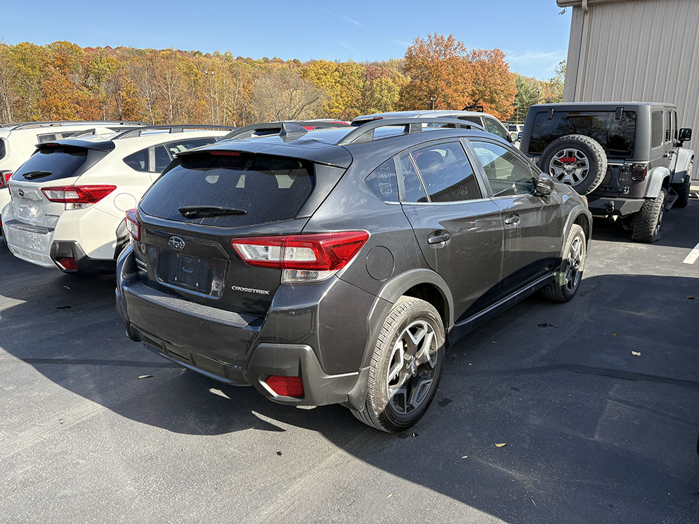 
								SUBARU CROSSTREK LIMITED full									