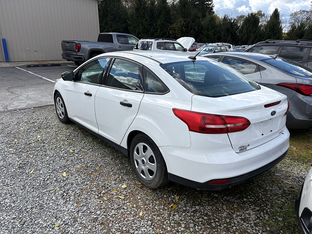 
								FORD FOCUS S full									