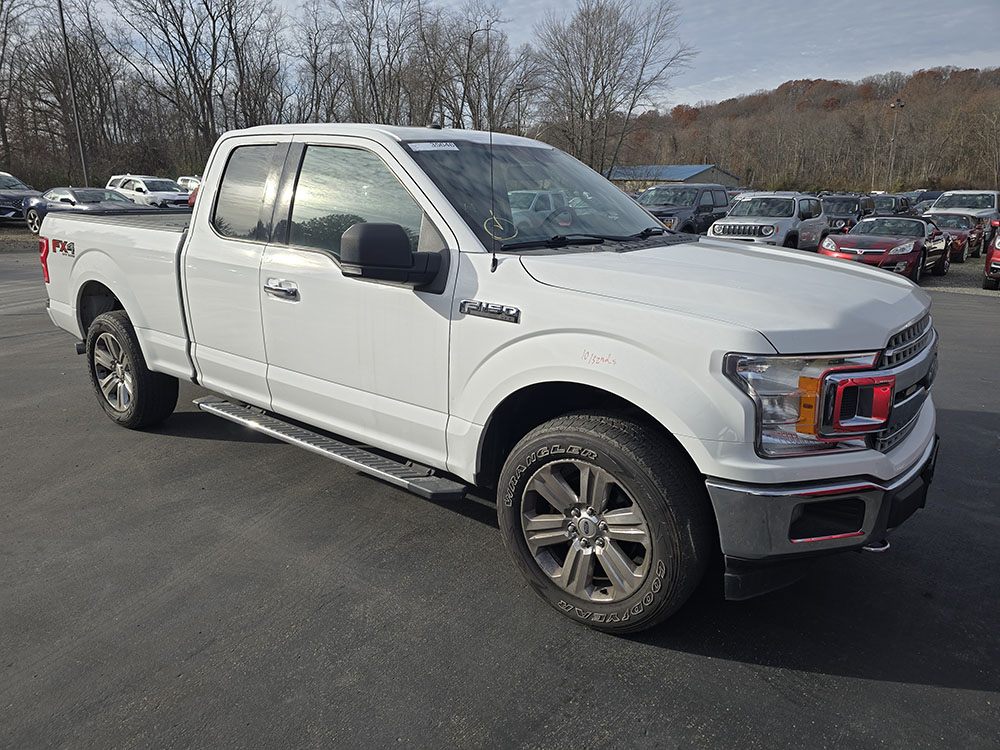 
								FORD F-150 FX4 SUPER CAB full									