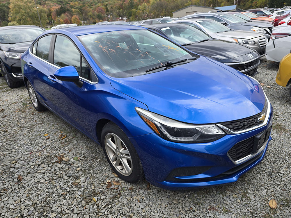 
								CHEVROLET CRUZE LT full									