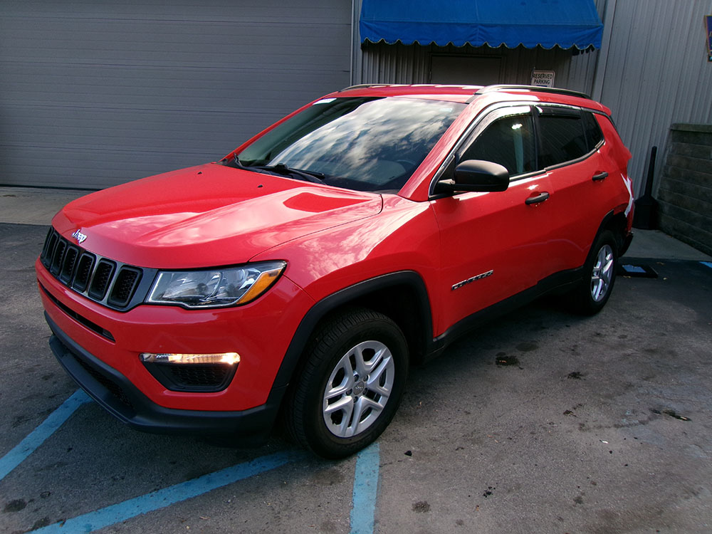 
								JEEP COMPASS SPORT full									