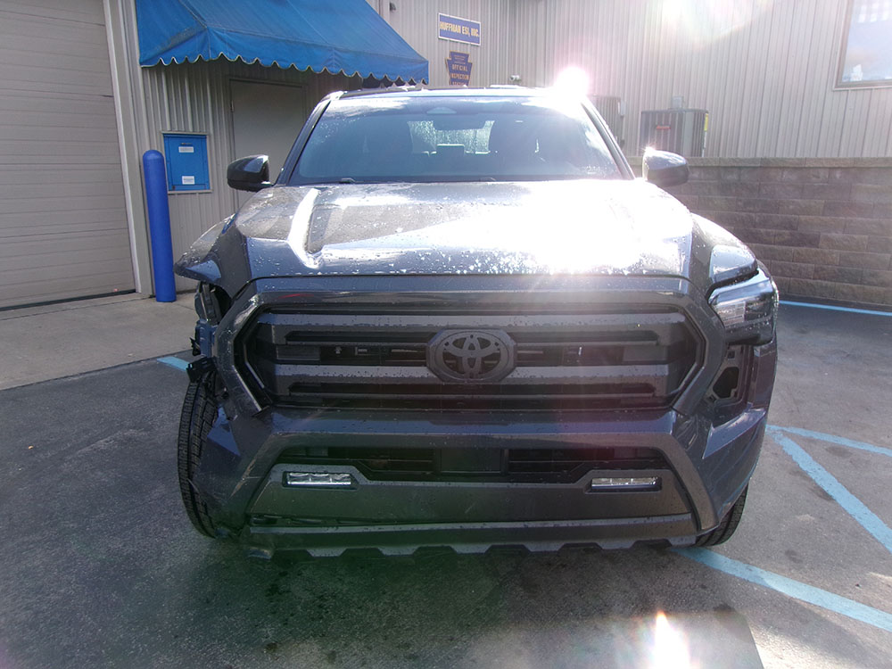 
								TOYOTA TACOMA CREW CAB full									