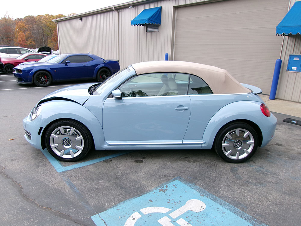 
								VOLKSWAGEN BEETLE full									