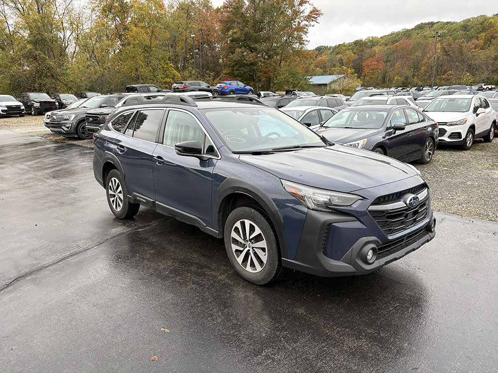 
								SUBARU OUTBACK PREMIUM full									