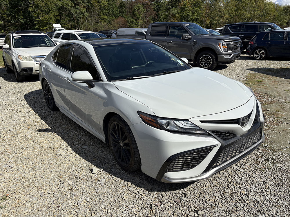 
								TOYOTA CAMRY XSE full									