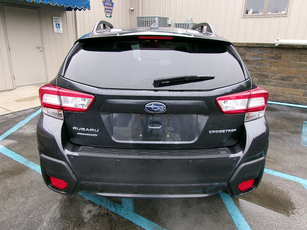 
								SUBARU CROSSTREK LIMITED full									