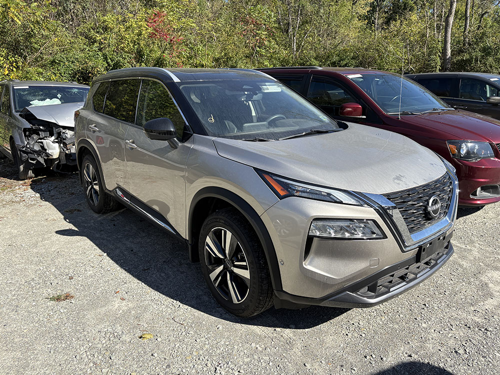 
								NISSAN ROGUE SL full									