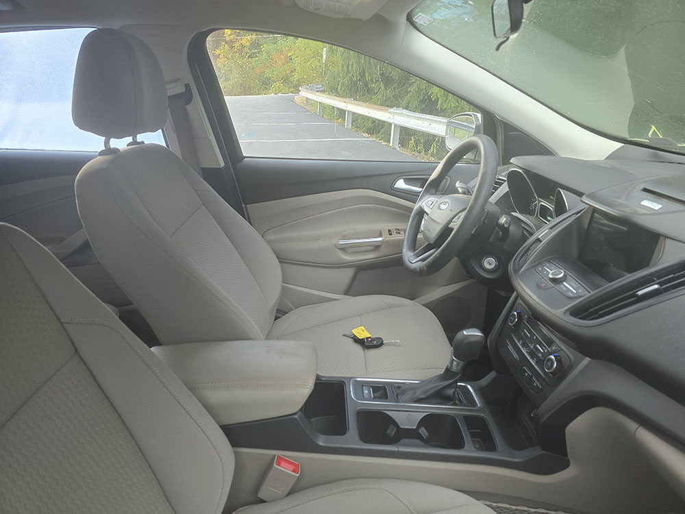
								FORD ESCAPE SE full									