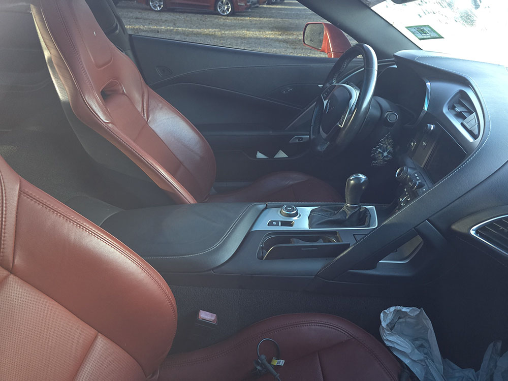 
								CHEVROLET CORVETTE LT full									