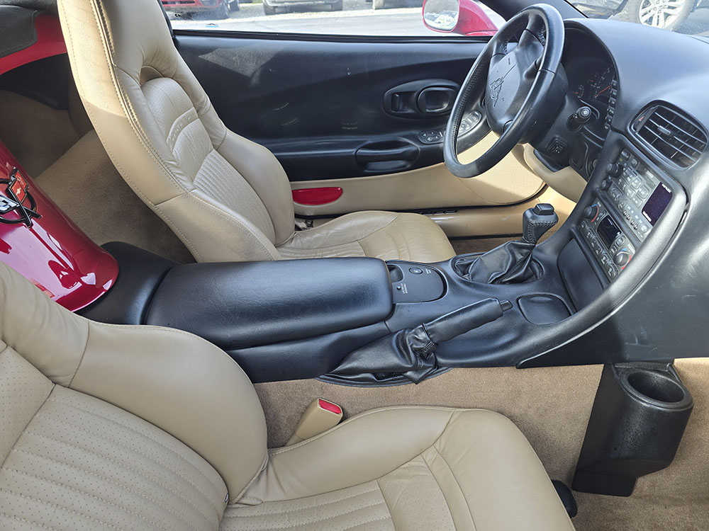 
								CHEVROLET CORVETTE full									